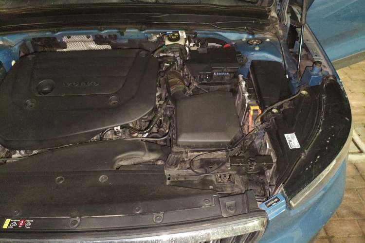 Used Volvo XC40 2023 B3 Zhiyuan Luxury Edition Engine Bay Left