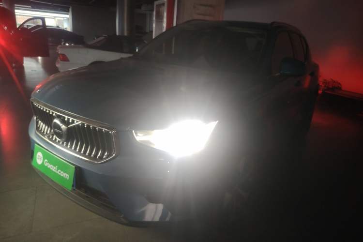 Used Volvo XC40 2023 B4 4x4 Smart Luxury Edition Guazi used car, China used car export, Used car for sale, Used  cars, Cheapest cars for sale