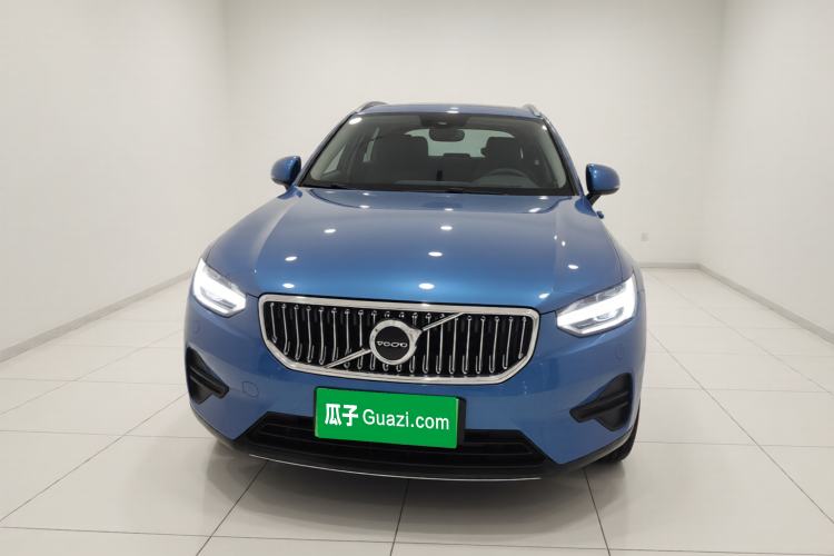 Used Volvo XC40 2023 B4 4x4 Smart Luxury Edition Front