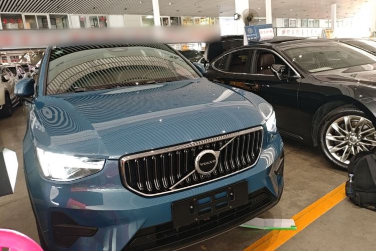 Used Volvo XC40 2023 B3 Zhiyuan Luxury Edition Front Right 45 Deg