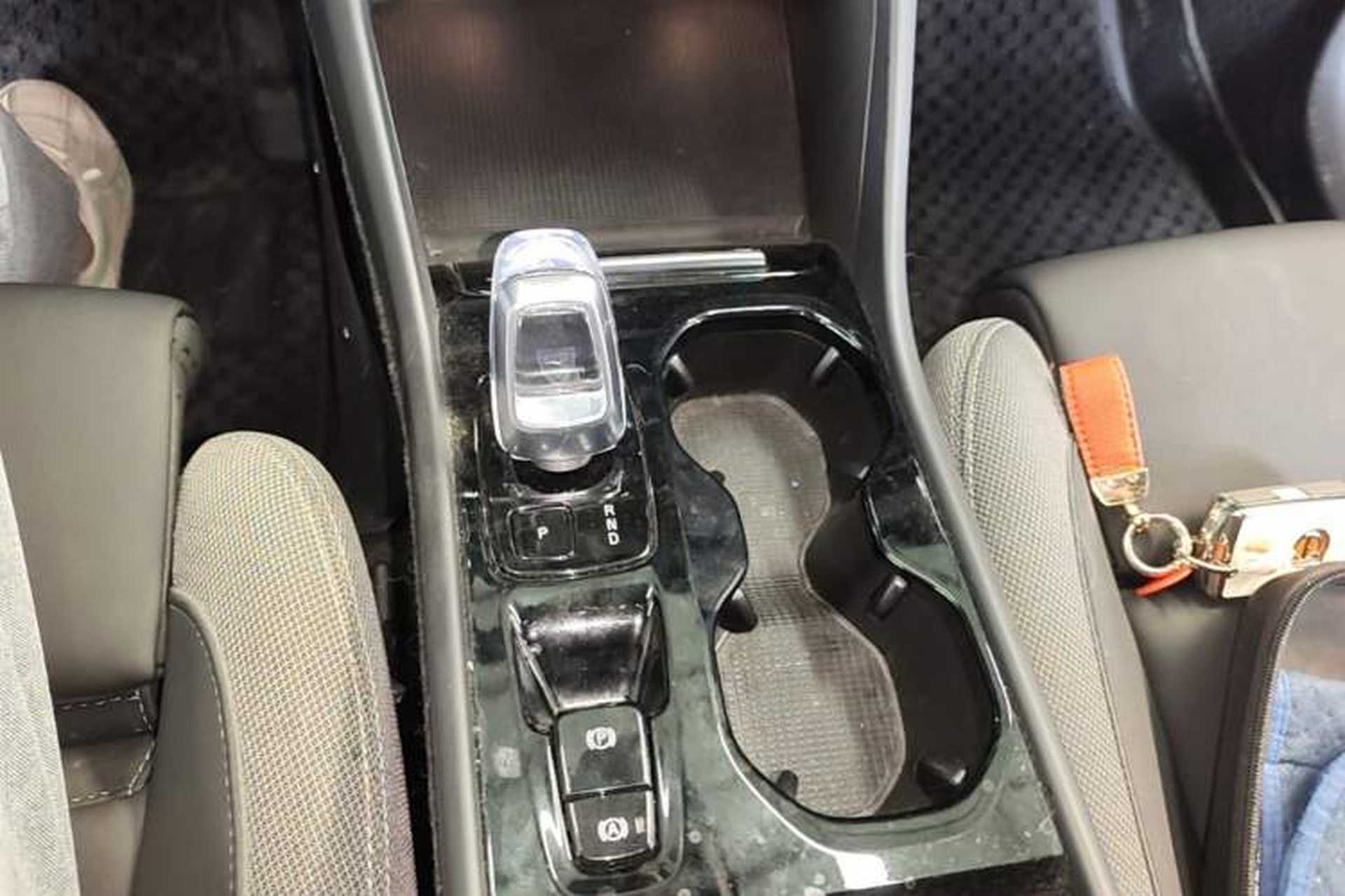 Used Volvo XC40 2023 B3 Zhiyuan Luxury Edition Gear Lever