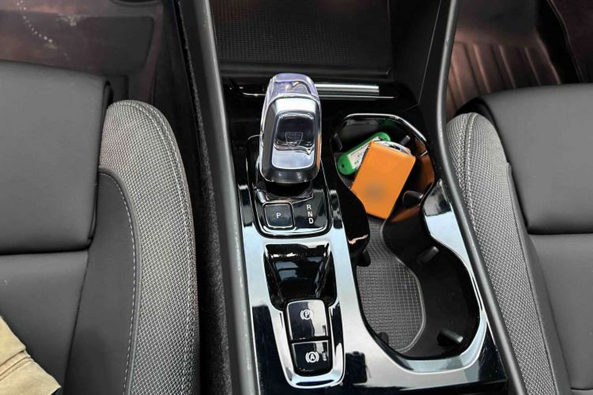 Used Volvo XC40 2023 B3 Zhiyuan Luxury Edition Gear Lever