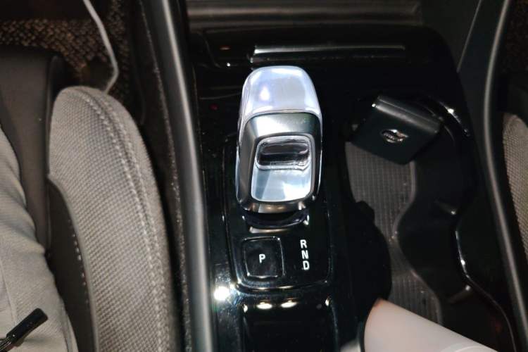 Used Volvo XC40 2023 B3 Zhiyuan Luxury Edition Gear Lever