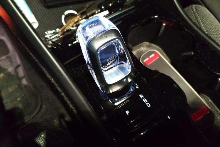 Used Volvo XC40 2023 B3 Zhiyuan Luxury Edition Gear Lever