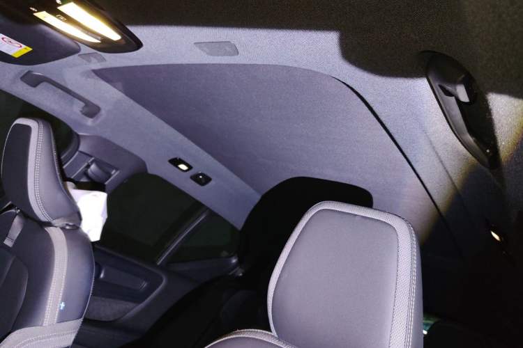 Used Volvo XC40 2023 B3 Zhiyuan Luxury Edition Headliner