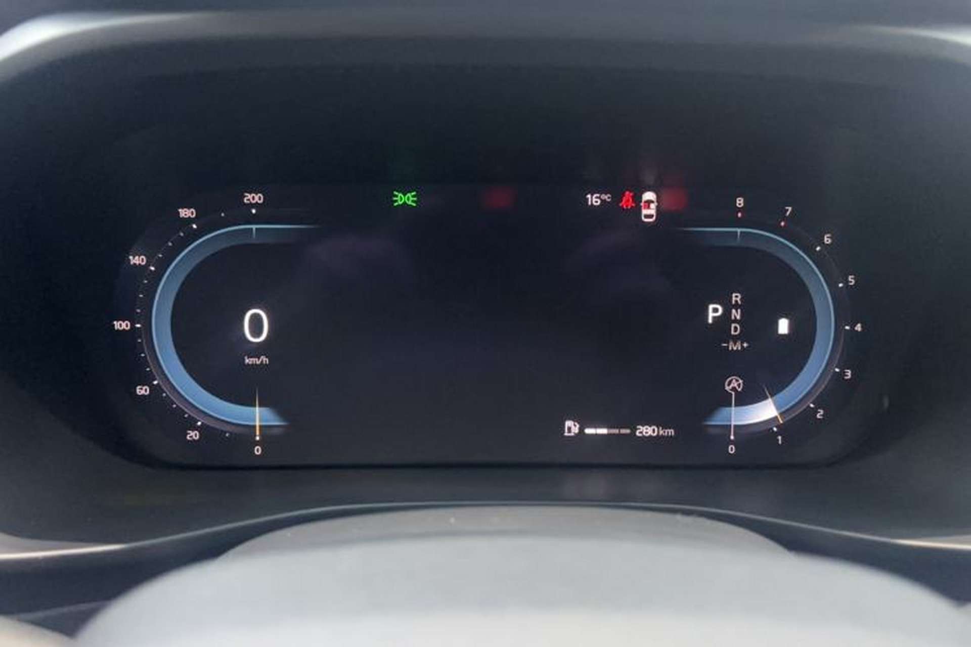 Used Volvo XC40 2023 B4 4x4 Smart Luxury Edition Instrument Cluster