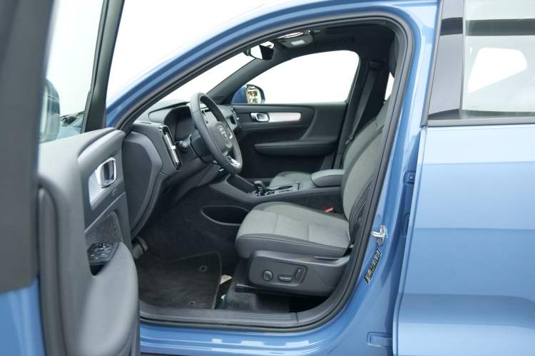 Used Volvo XC40 2023 B3 Smart & Stylish Edition Interior 2