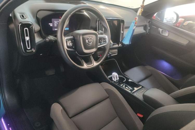Used Volvo XC40 2023 B3 Zhiyuan Luxury Edition Interior 2