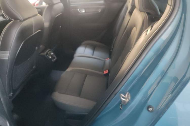 Used Volvo XC40 2023 B3 Zhiyuan Luxury Edition Interior 3