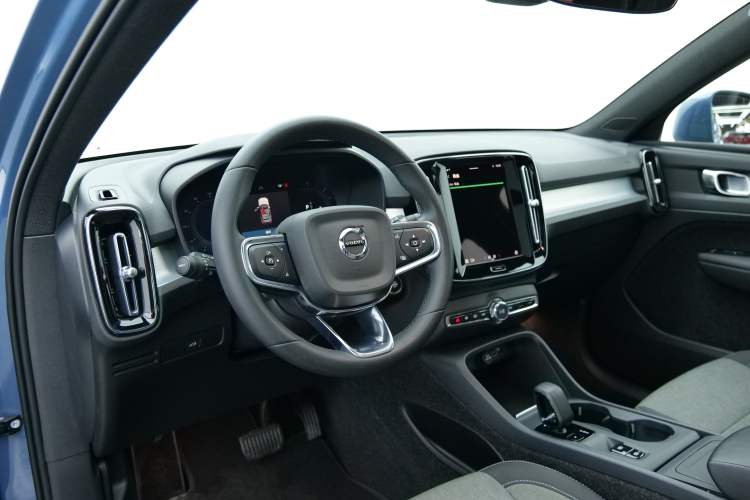 Used Volvo XC40 2023 B3 Smart & Stylish Edition Interior 4