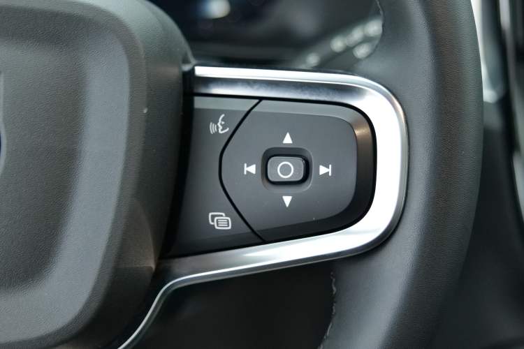 Used Volvo XC40 2023 B3 Smart & Stylish Edition Interior 6