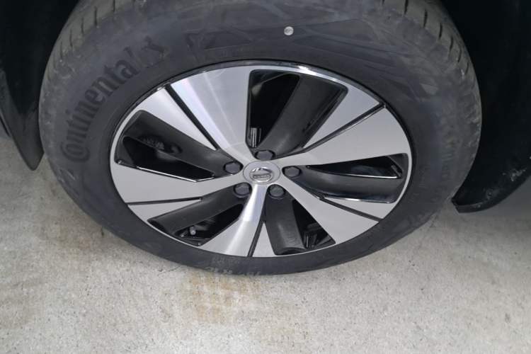Used Volvo XC40 2023 B3 Zhiyuan Luxury Edition Left Front Wheel Hub