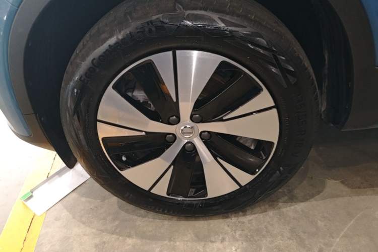 Used Volvo XC40 2023 B3 Zhiyuan Luxury Edition Left Front Wheel Hub