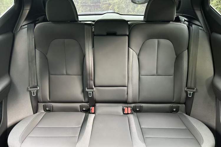 Used Volvo XC40 2023 B3 Zhiyuan Luxury Edition Left Rear Seat