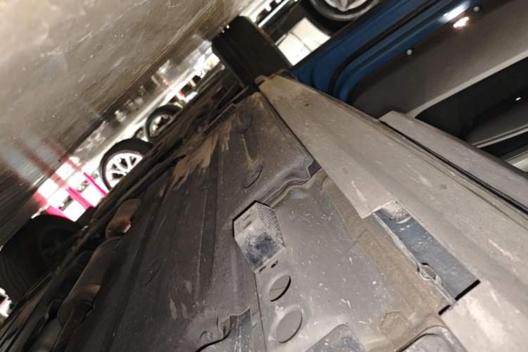 Used Volvo XC40 2023 B3 Zhiyuan Luxury Edition Left Side Sill