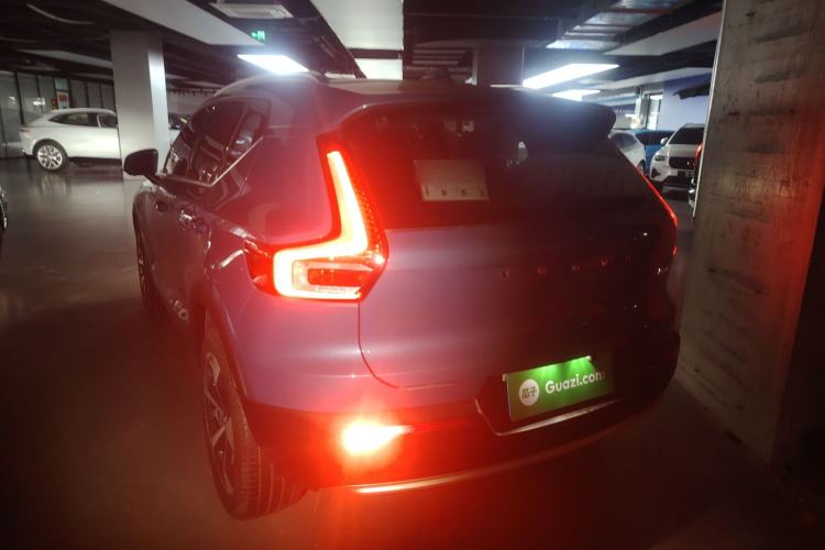 Used Volvo XC40 2023 B4 4x4 Smart Luxury Edition Rear Left 45 Deg