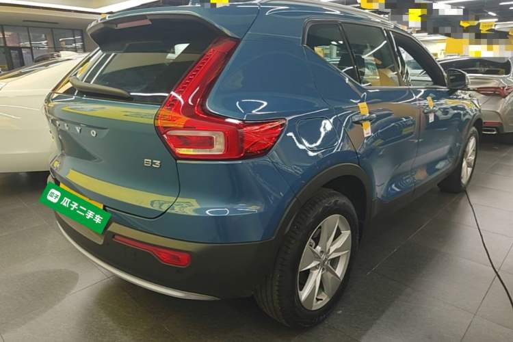 Used Volvo XC40 2023 B3 Smart & Stylish Edition Rear Right 45 Deg