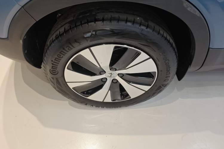 Used Volvo XC40 2023 B3 Zhiyuan Luxury Edition Right Rear Wheel Hub