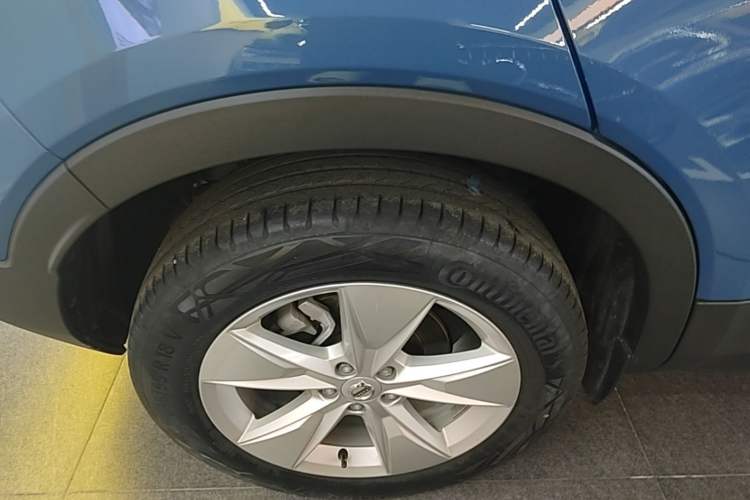 Used Volvo XC40 2023 B3 Smart & Stylish Edition Right Rear Wheel Hub