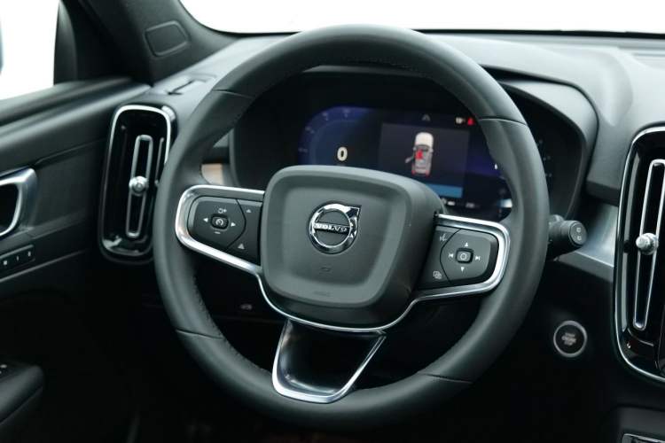 Used Volvo XC40 2023 B3 Smart & Stylish Edition Steering Wheel