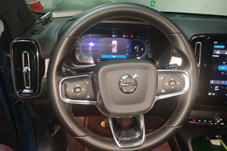 Used Volvo XC40 2023 B3 Smart & Stylish Edition Steering Wheel
