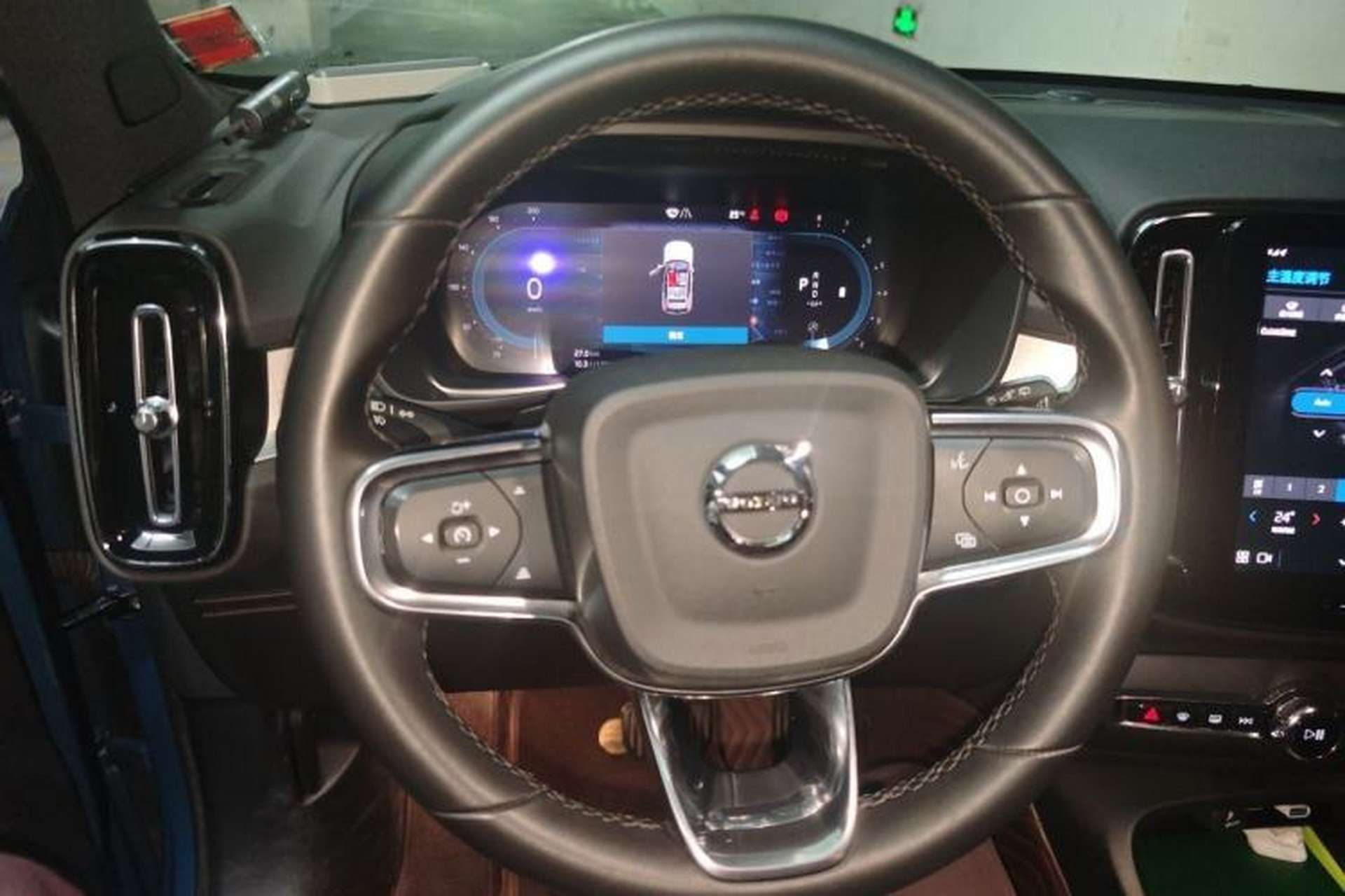 Used Volvo XC40 2023 B3 Smart & Stylish Edition Steering Wheel