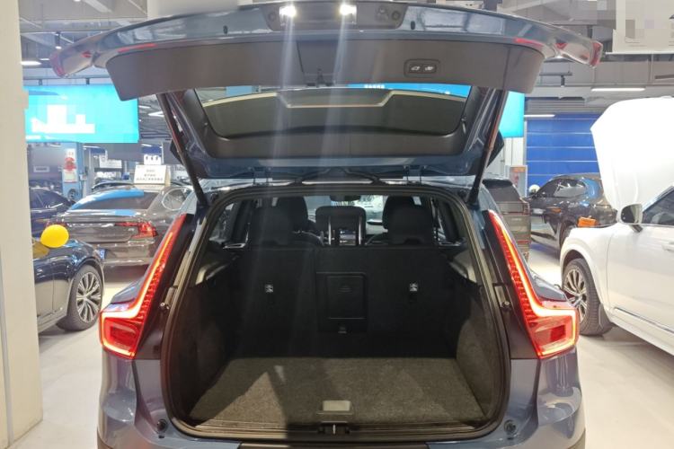 Used Volvo XC40 2023 B3 Zhiyuan Luxury Edition Trunk