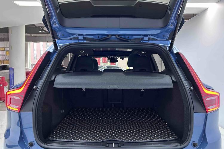 Used Volvo XC40 2023 B3 Zhiyuan Luxury Edition Trunk
