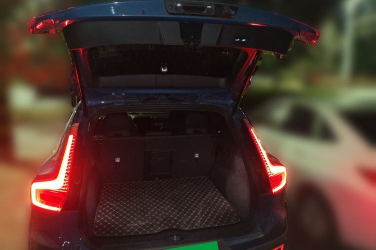 Used Volvo XC40 2023 B3 Zhiyuan Luxury Edition Trunk