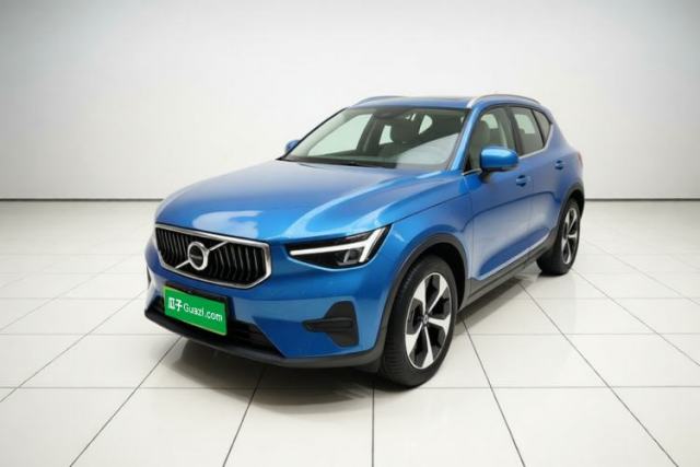 Used Volvo XC40 2023 B4 4x4 Smart Luxury Edition