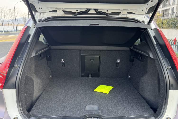 Used Volvo XC40 2023 B3 Zhiyuan Luxury Edition Interior 11