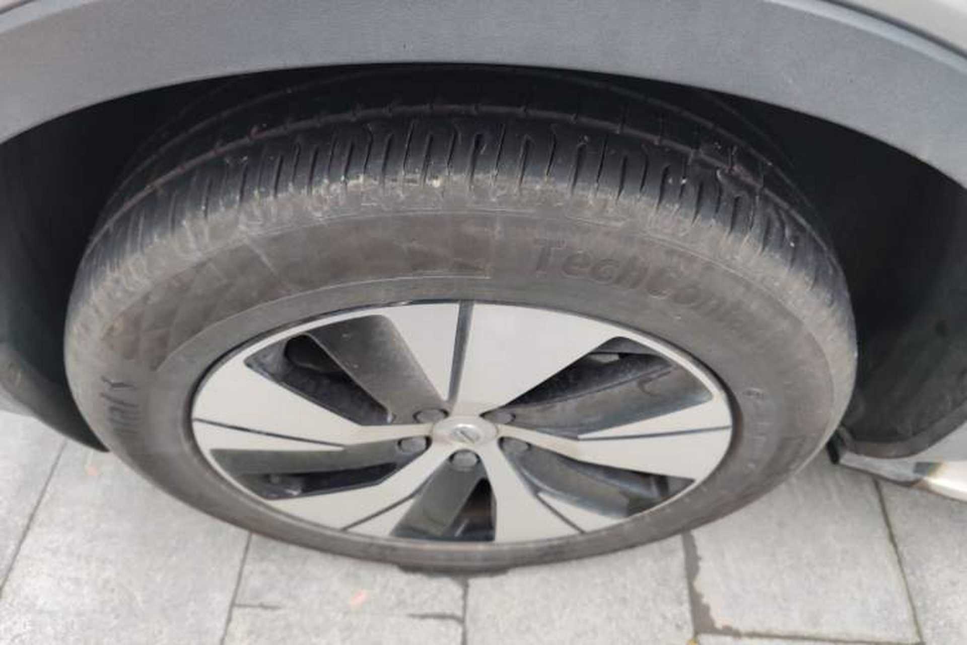 Used Volvo XC40 2023 B3 Zhiyuan Luxury Edition Left Front Wheel Hub