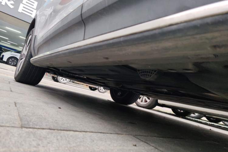 Used Volvo XC40 2023 B3 Zhiyuan Luxury Edition Left Side Sill