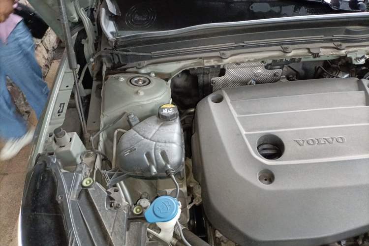 Used Volvo XC40 2023 B3 Zhiyuan Sport Edition Engine Bay Right