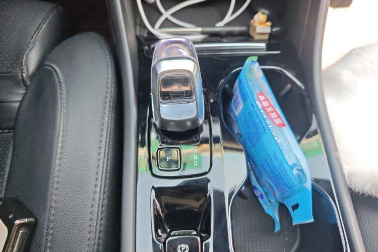 Used Volvo XC40 2023 B3 Zhiyuan Luxury Edition Gear Lever