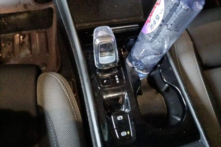 Used Volvo XC40 2023 B3 Zhiyuan Sport Edition Gear Lever