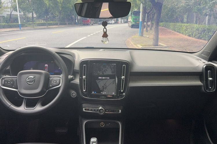 Used Volvo XC40 2023 B3 Zhiyuan Sport Edition Interior 3