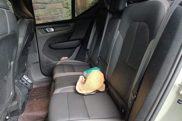 Used Volvo XC40 2023 B3 Zhiyuan Sport Edition Left Rear Seat