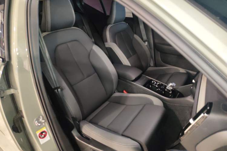 Used Volvo XC40 2023 B3 Zhiyuan Sport Edition Right Front Seat