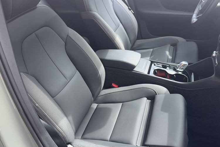 Used Volvo XC40 2023 B3 Zhiyuan Sport Edition Right Front Seat