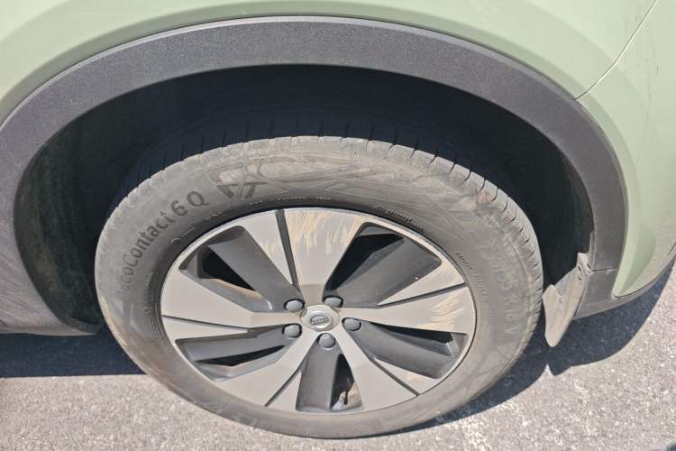 Used Volvo XC40 2023 B3 Zhiyuan Luxury Edition Right Front Wheel Hub
