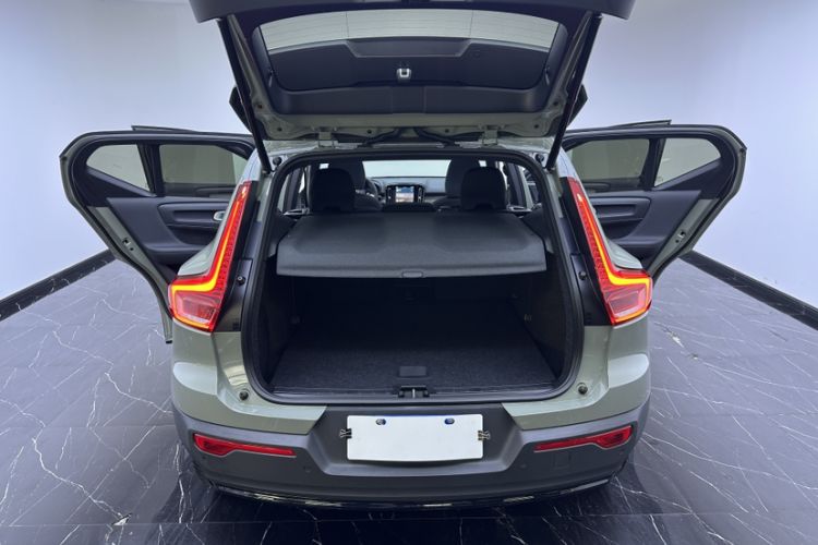 Used Volvo XC40 2023 B3 Zhiyuan Sport Edition Trunk