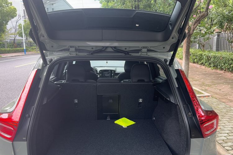 Used Volvo XC40 2023 B3 Zhiyuan Sport Edition Trunk
