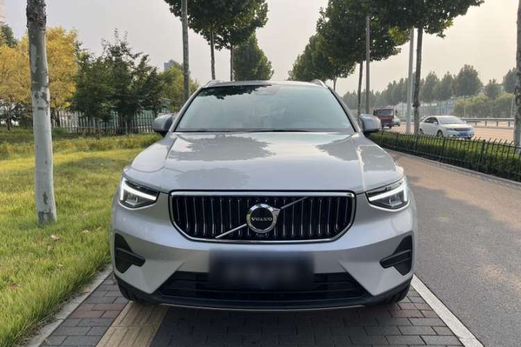 Used Volvo XC40 2023 B4 4x4 Smart Luxury Edition Exterior 1