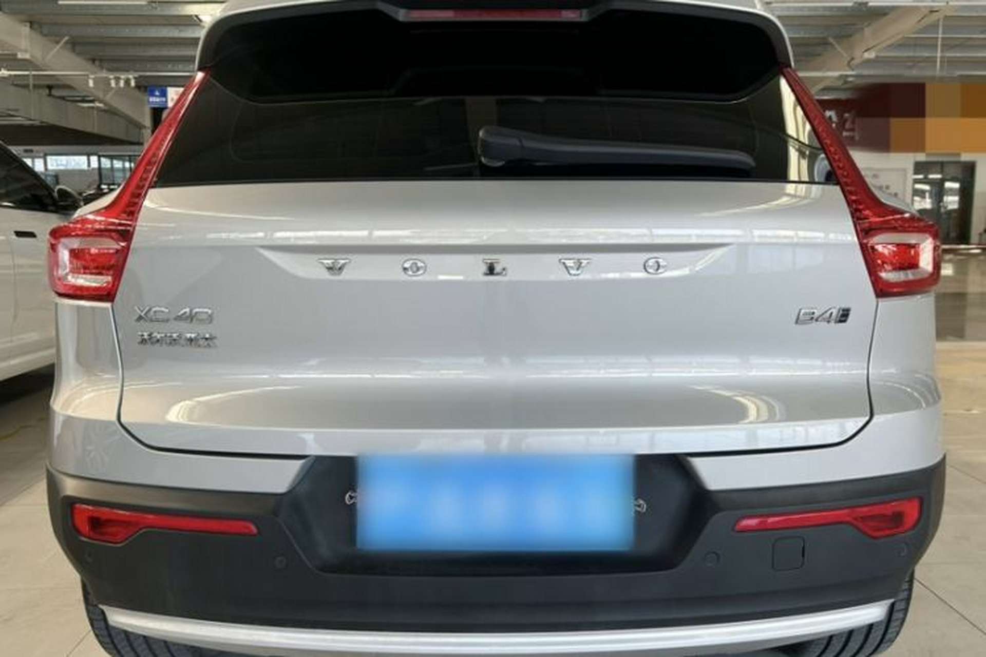 Used Volvo XC40 2023 B4 4x4 Smart Luxury Edition Exterior 5