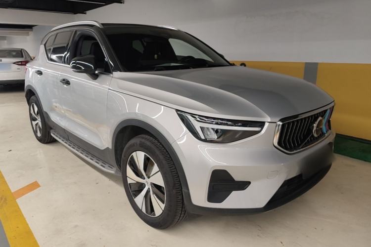 Used Volvo XC40 2023 B3 Zhiyuan Luxury Edition Front Right 45 Deg
