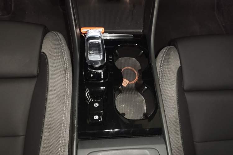 Used Volvo XC40 2023 B3 Zhiyuan Luxury Edition Gear Lever