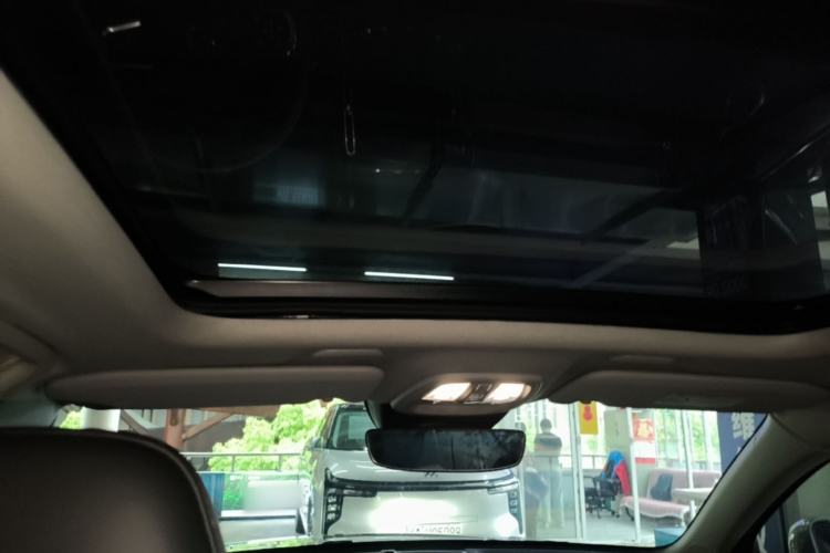 Used Volvo XC40 2023 B4 4x4 Smart Luxury Edition Headliner