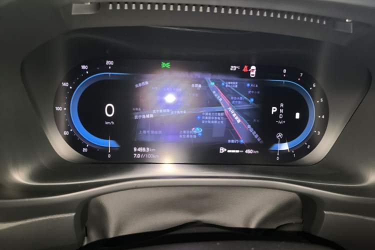 Used Volvo XC40 2023 B4 4x4 Smart Luxury Edition Instrument Cluster