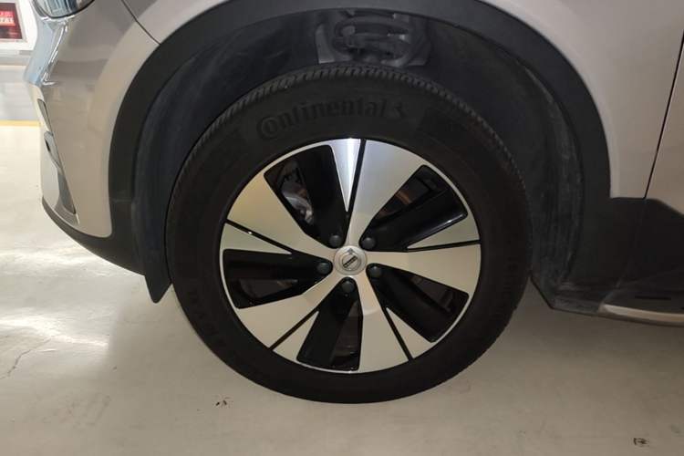 Used Volvo XC40 2023 B3 Zhiyuan Luxury Edition Left Front Wheel Hub